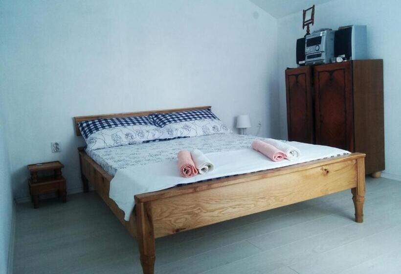 آپارتمان 1 خوابه با چشم‌انداز, Apartments And Rooms Minex