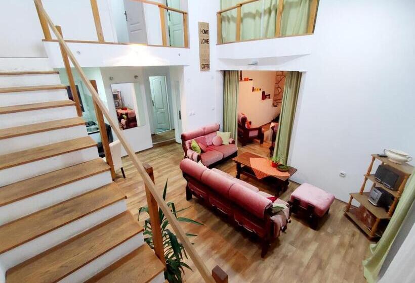 اتاق استاندارد با بالکن, Apartments And Rooms Minex