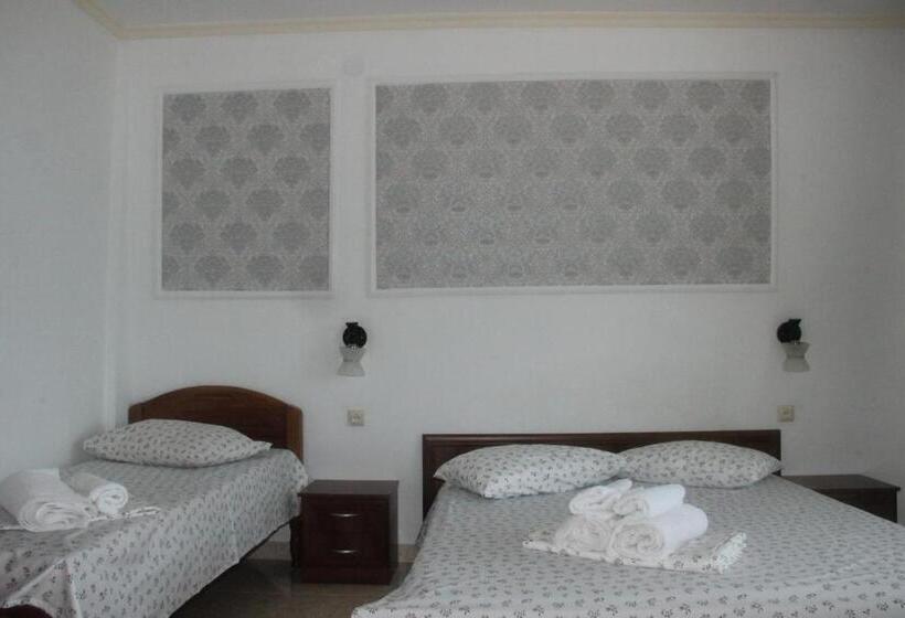 Triple Room Sea View, Badu Guest House