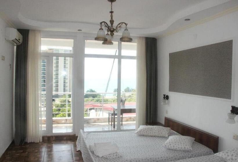 带海景标准四人间, Badu Guest House