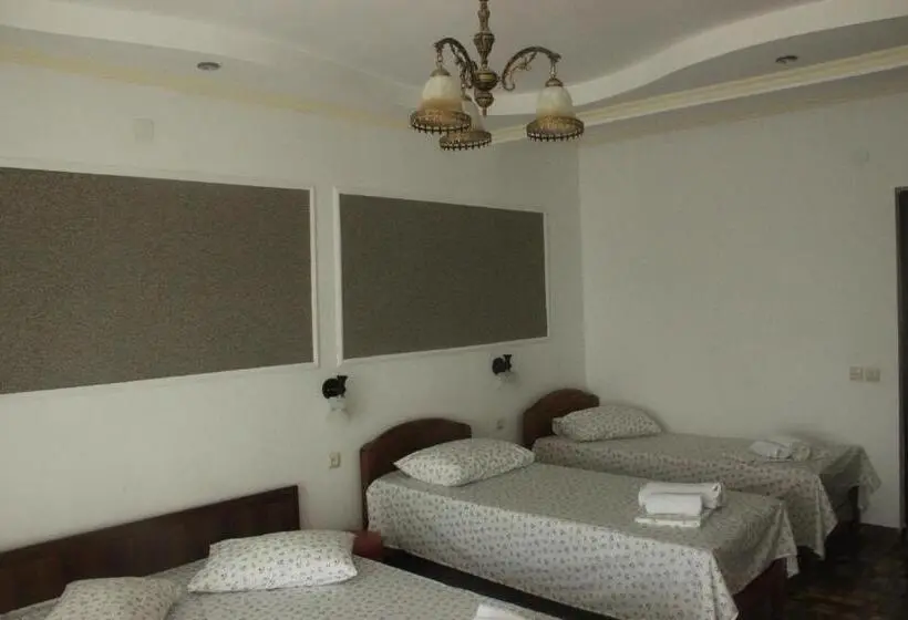 اتاق استاندارد چهار تخته با چشمانداز دریا, Badu Guest House