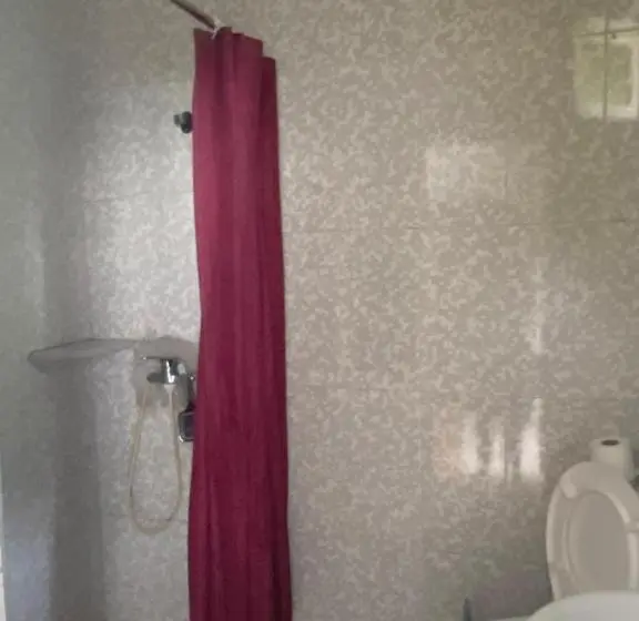 اتاق استاندارد سه نفره, Badu Guest House