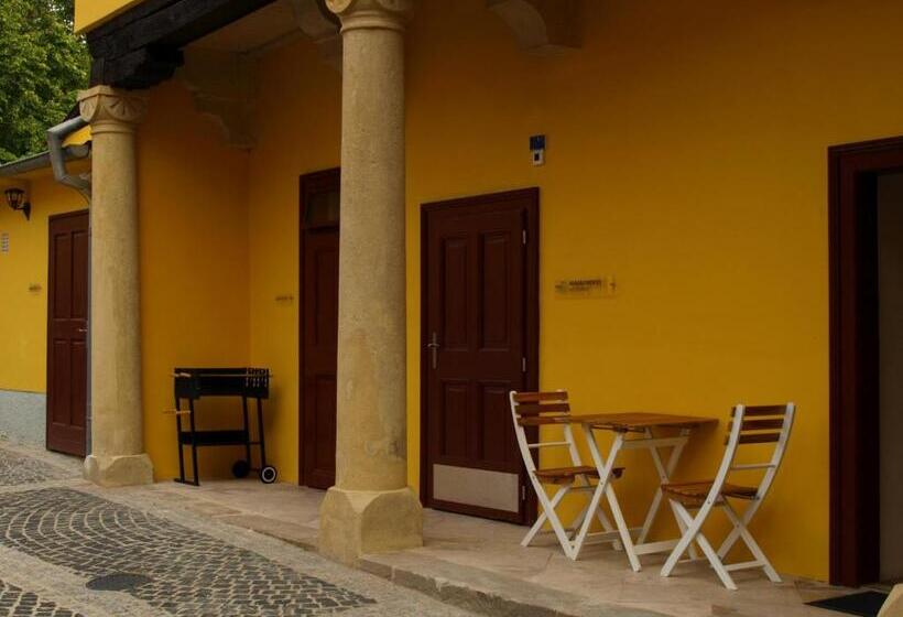 חדר סטנדרט יחיד, Ciszterci Szállás Pécs