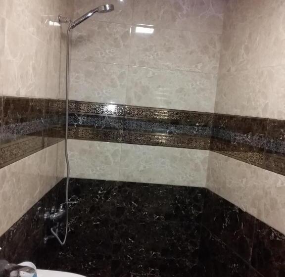 اتاق خانوادگی, Guest House Medea