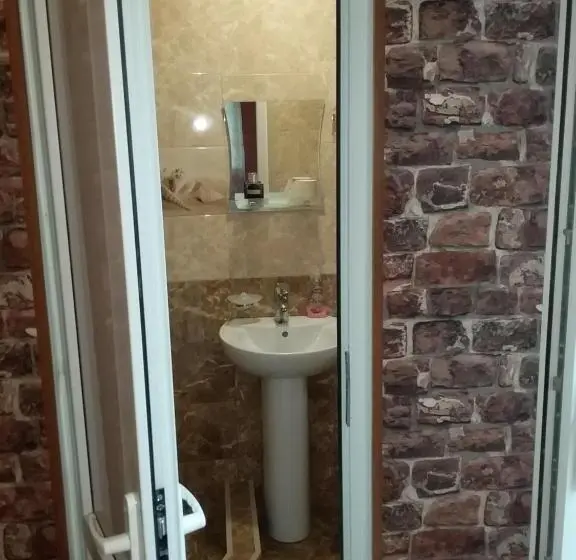 اتاق استاندارد سه نفره, Guest House Medea