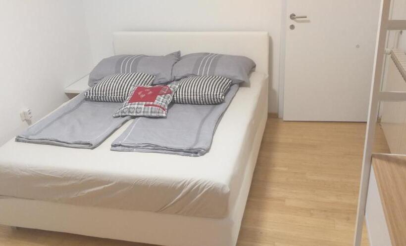 Standard room with outdoor bath, Love 2 Solkan