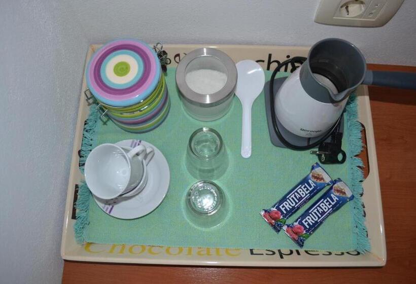 اتاق استاندارد, Love 2 Solkan