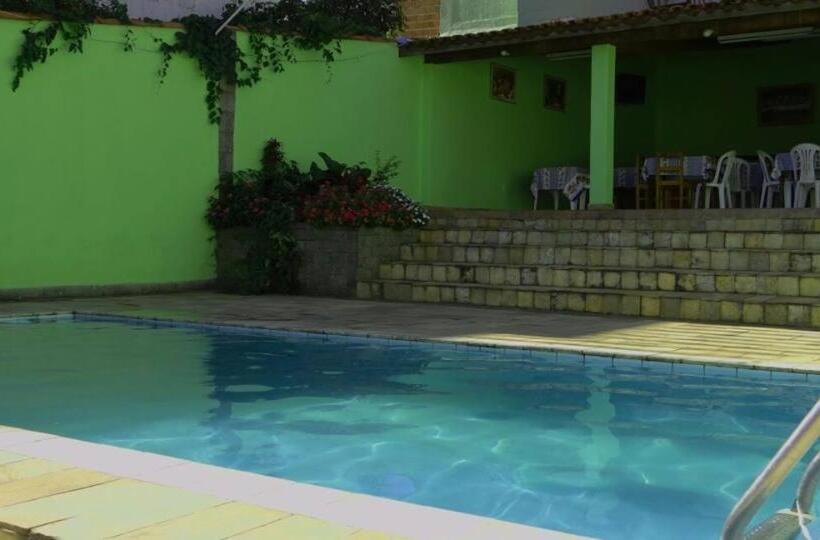 Pokój Czteroosobowy Standard, Pousada Estrela De Davi