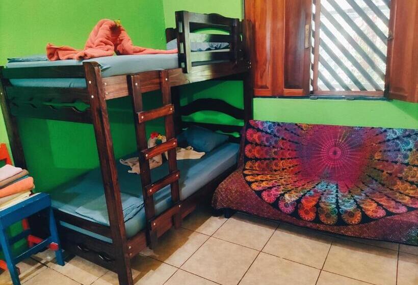 דירת שלושה חדרים, Casitas La Playa