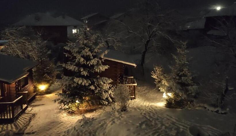 غرفة قياسية ثلاثية, Guest House Raffe