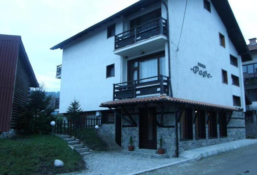 غرفة قياسية ثلاثية, Guest House Raffe