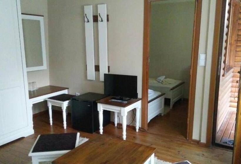 Бунгало Стандарт, Guest House Raffe