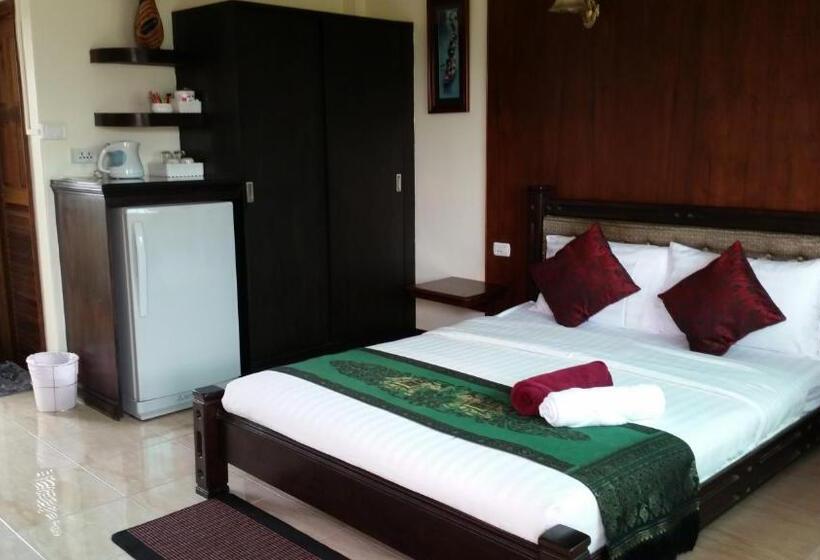 Номер Deluxe, Mai Thai Guest House