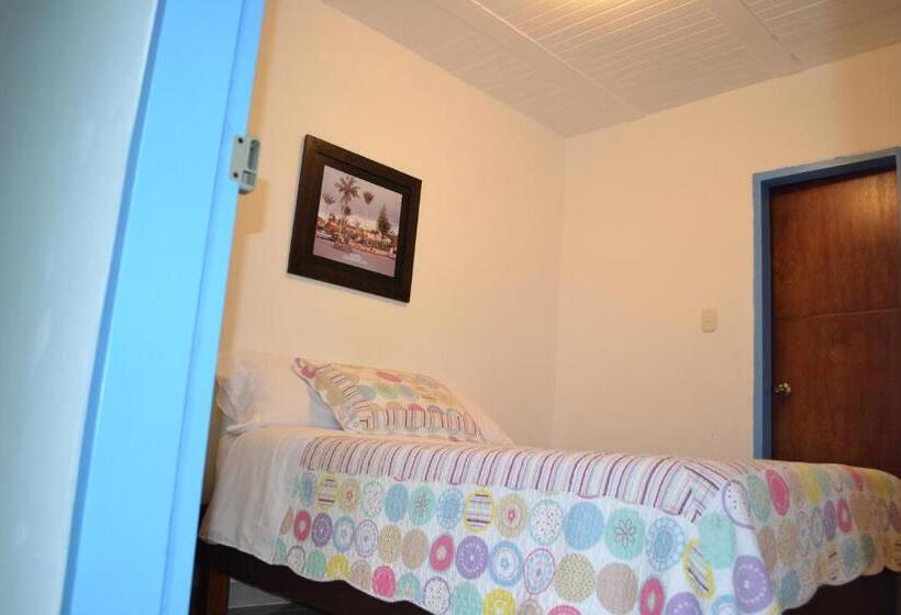 デラックスルーム, Hostal Bosque De Niebla