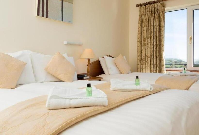 Triple Room Sea View, Bethel Guesthouse