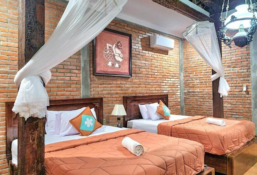 بنجلو ديلوكس, Ndalem Suryo Saptono Guest House