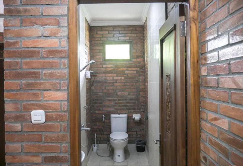 بنجلو قياسى, Ndalem Suryo Saptono Guest House