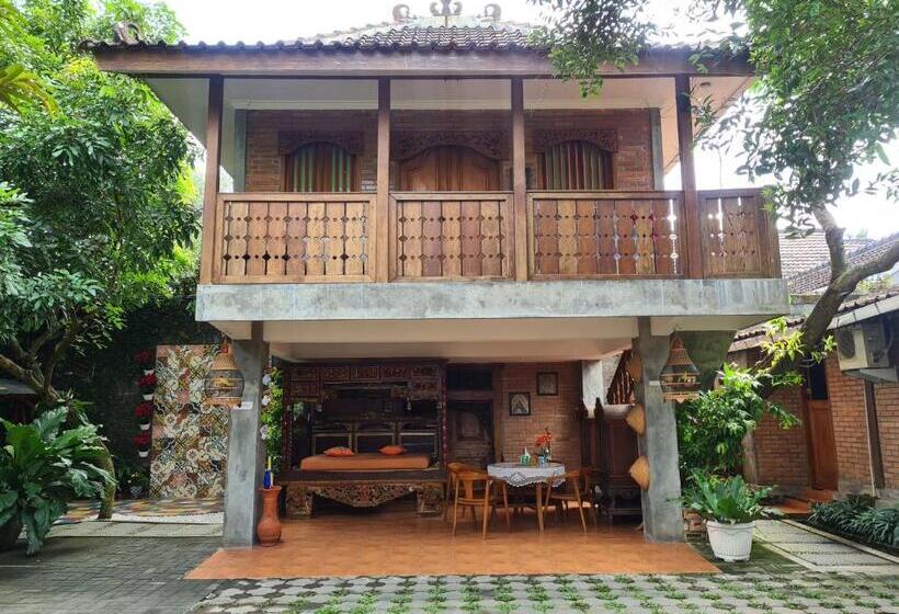 بنجلو قياسى, Ndalem Suryo Saptono Guest House