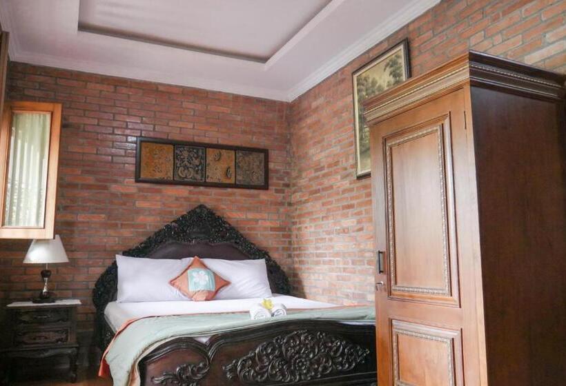 بنجلو قياسى, Ndalem Suryo Saptono Guest House