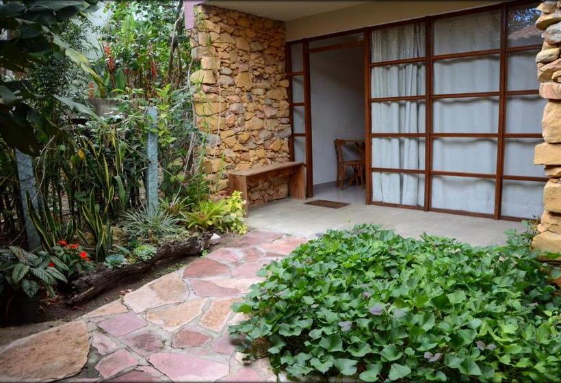 جناح, Pousada Zazen