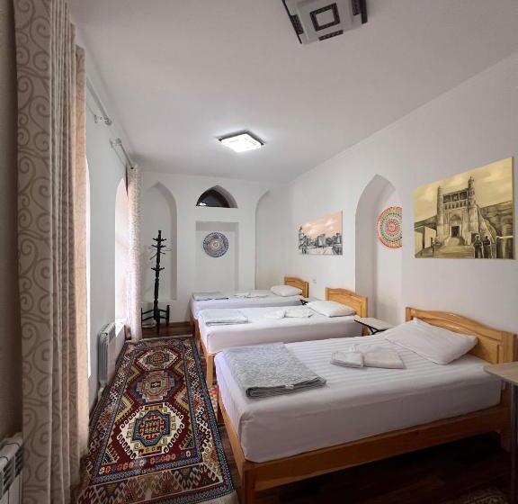 スタンダードトリプルルーム, Rumi Hotel & Hostel