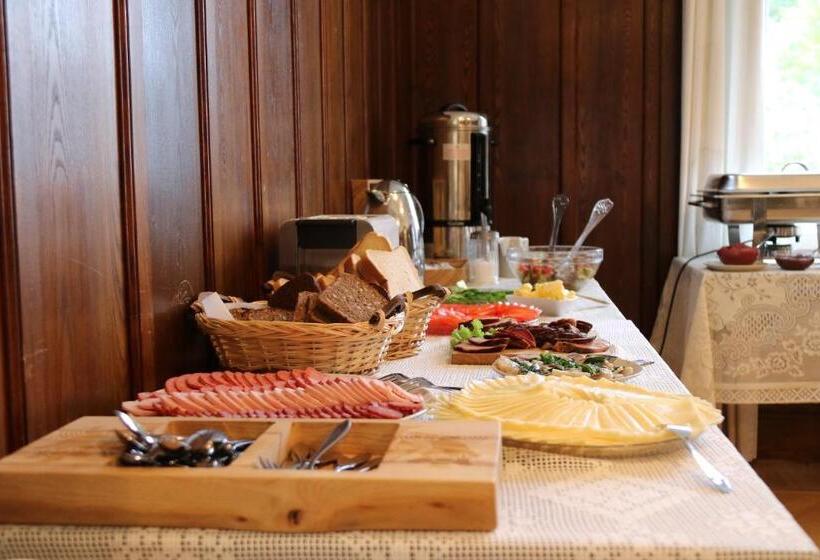 ویلای 1 خوابه با چشم‌انداز باغ, Villa Meri