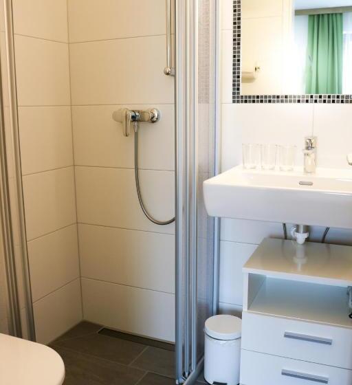 标准间, Weingut & Gästehaus Dombi Weiss