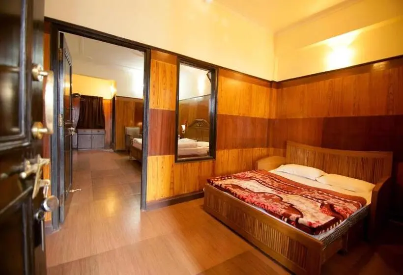 デラックスルーム, Ashoka Naini Chalet