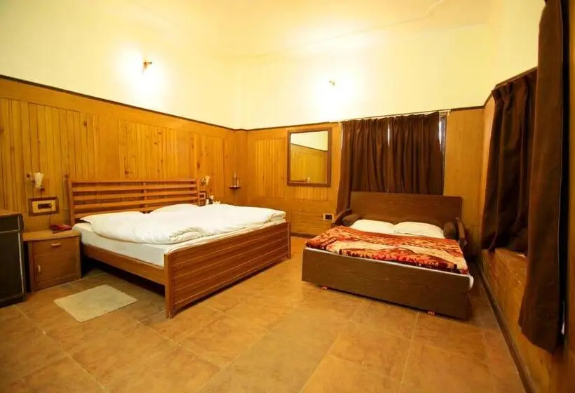 スーペリアールーム, Ashoka Naini Chalet