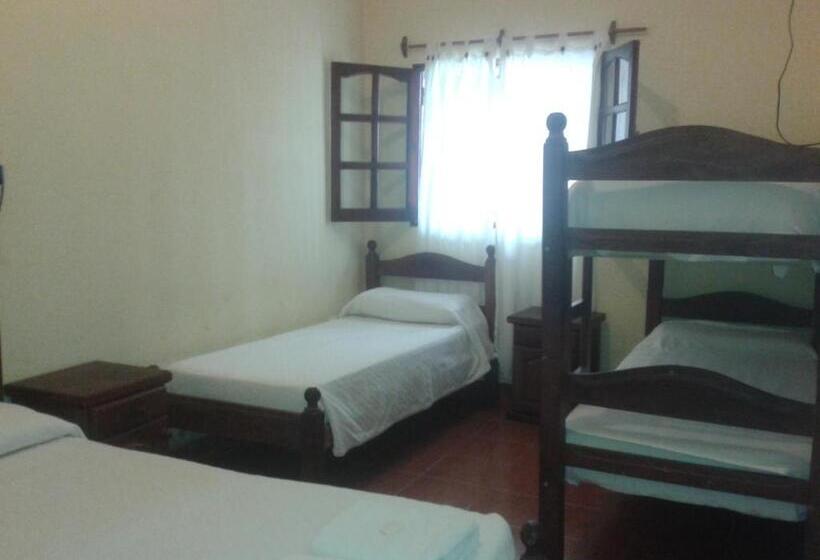 اتاق استاندارد با سرویس بهداشتی مشترک, Hostal Las Carretas