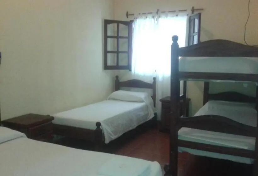 اتاق استاندارد با سرویس بهداشتی مشترک, Hostal Las Carretas