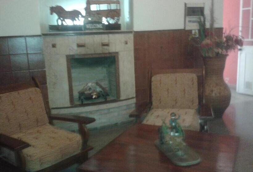 Номер Стандарт Совместная Ванная, Hostal Las Carretas