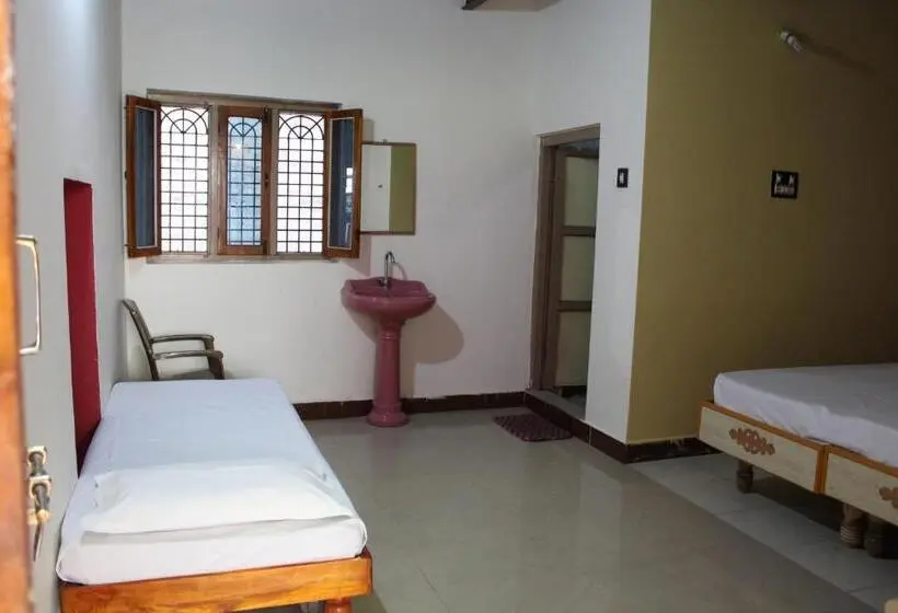 Standard Kolmen Hengen Huone, Riverside Homestay