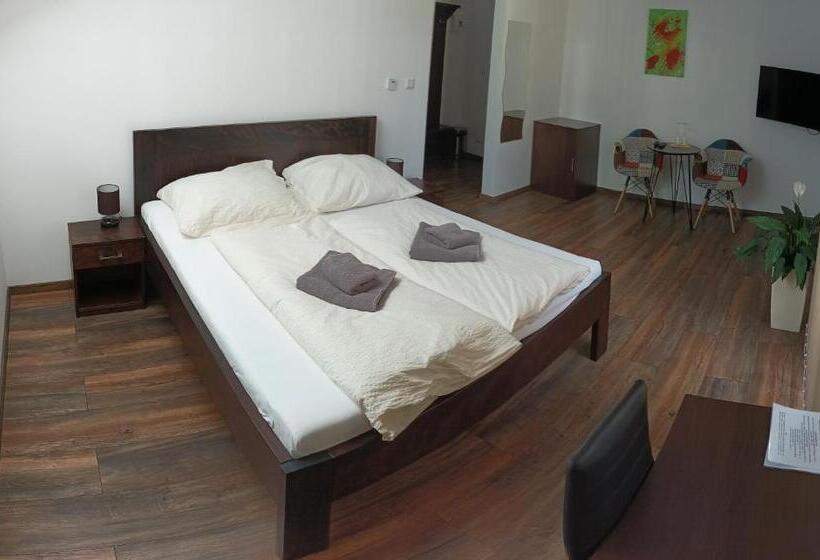 غرفة سوبيريور, Sentami