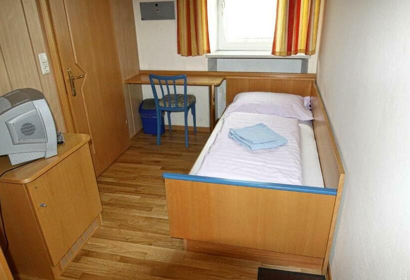 חדר סטנדרט יחיד, Stiftsgasthof Hochburg