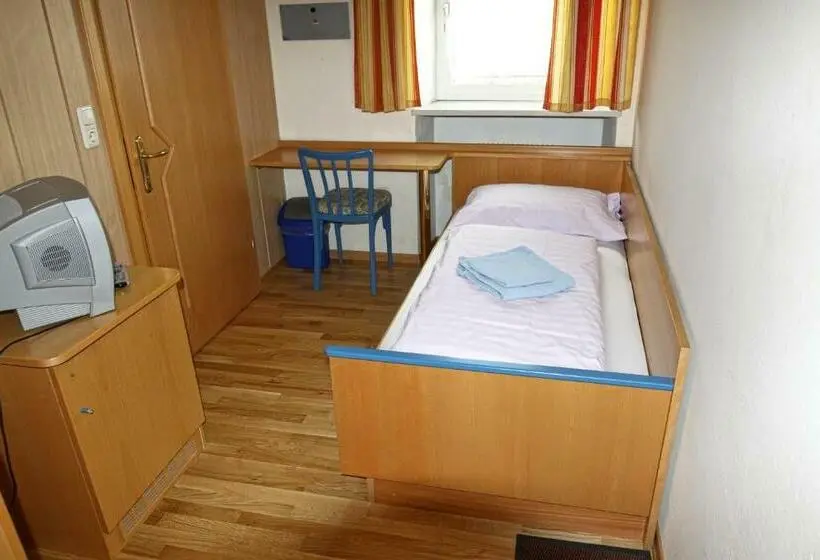 Standard Yhden Hengen Huone, Stiftsgasthof Hochburg
