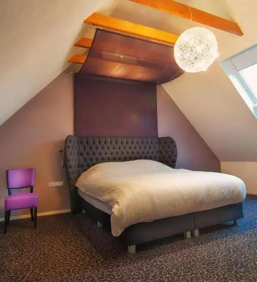 キングサイズベッドのデラックススイート, Herberg Erve Kots Logement