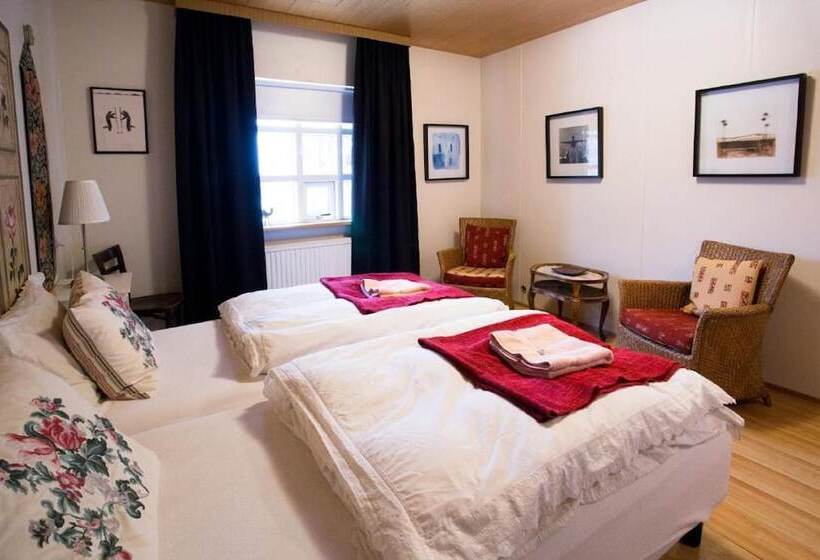 اتاق استاندارد با سرویس بهداشتی مشترک, Guesthouse Fludir