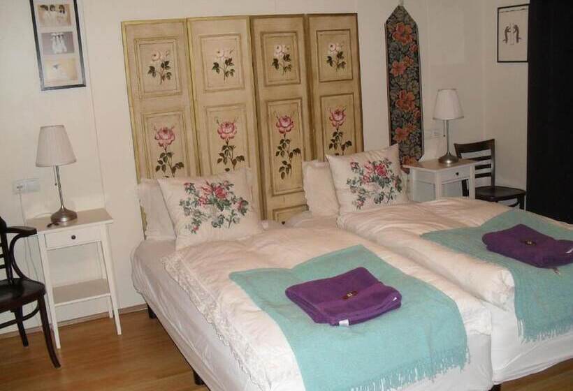 اتاق استاندارد با سرویس بهداشتی مشترک, Guesthouse Fludir