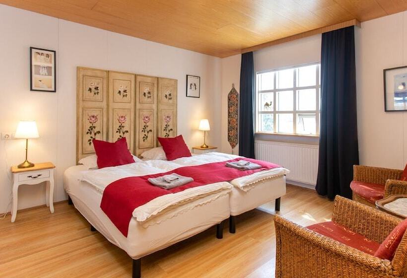 اتاق استاندارد با سرویس بهداشتی مشترک, Guesthouse Fludir