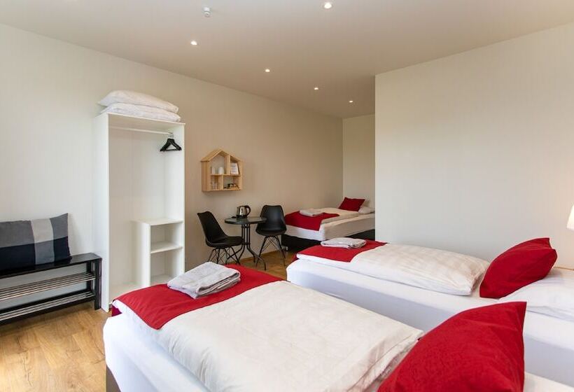 اتاق استاندارد سه نفره, Guesthouse Fludir