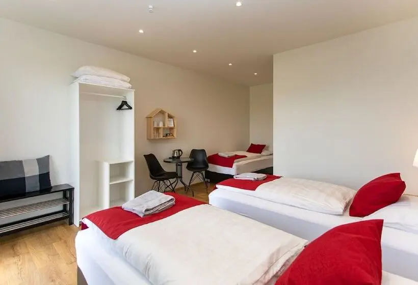 اتاق استاندارد سه نفره, Guesthouse Fludir