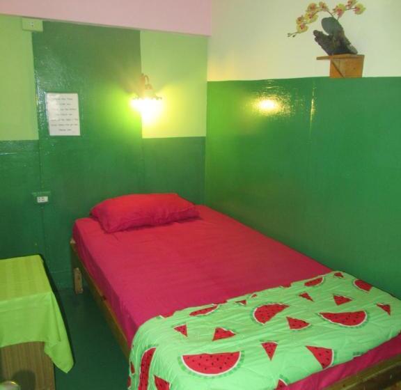 חדר סטנדרד יחיד חדר אמבטיה משותף, Jay Guesthouse And Restaurant