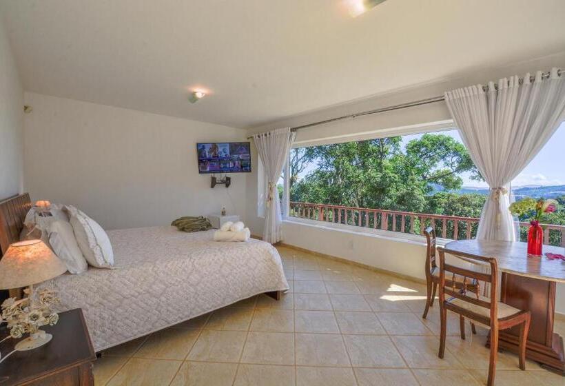 جناح مزود بجاكوزى, La Réserve Suites