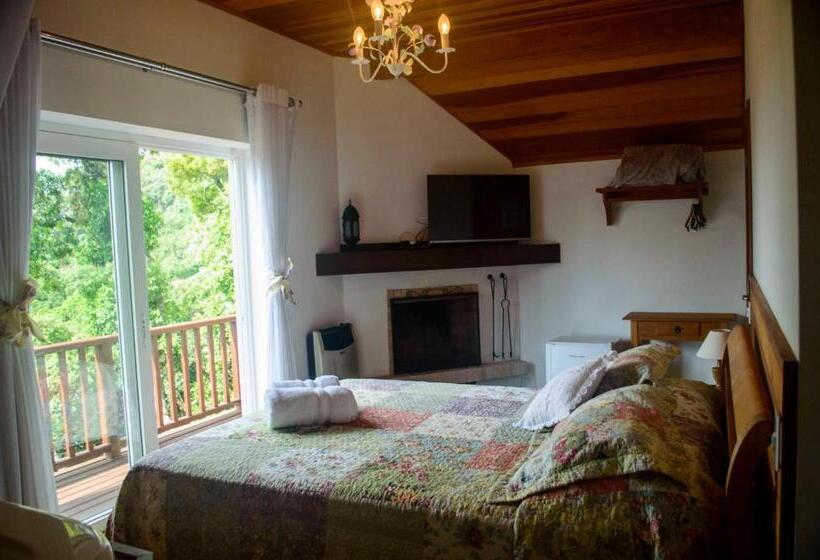 جناح مطلّ علي الجبل, La Réserve Suites