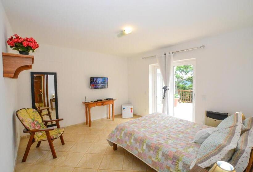 جناح مزود بتراس, La Réserve Suites