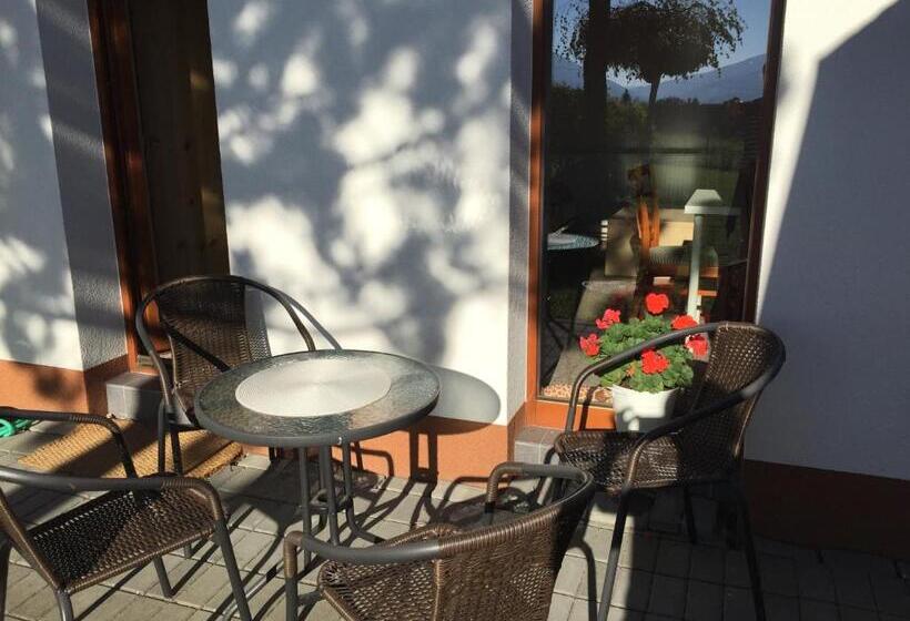 آپارتمان 1 خوابه با تراس, Penzion Na Vyhlídce