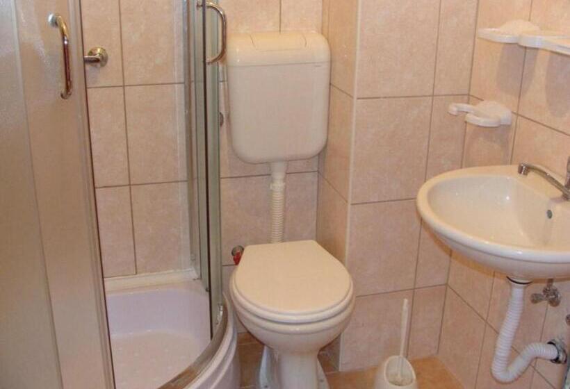 اتاق استاندارد با بالکن, Villa Cvet Rooms