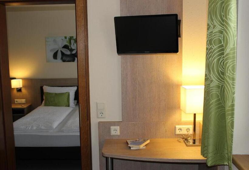 스탠다드 트리플 발코니 룸, Pension Alfenz