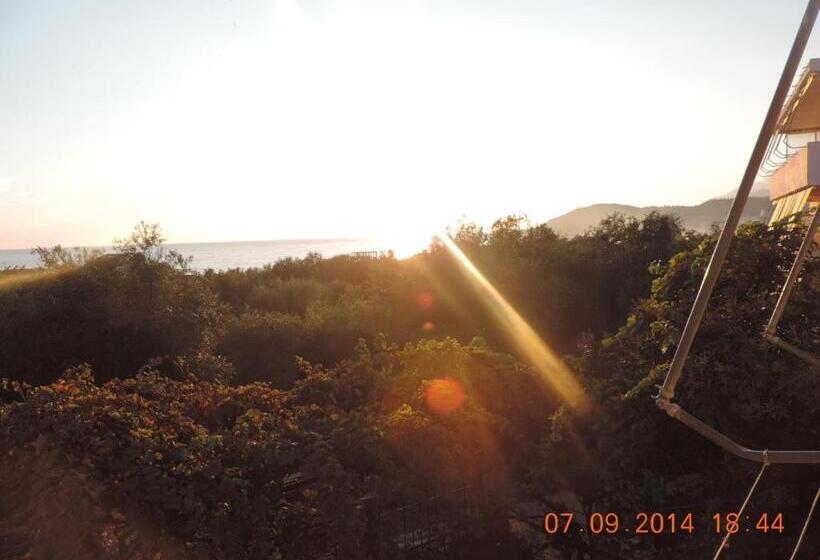 Triple Room Sea View, Velco Bb Himara